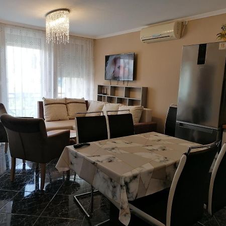 Bettina47 Apartman Hajdúszoboszló Exterior foto